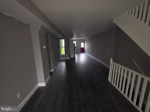 Entry Way - 1227 E Lanvale St, Baltimore, MD 21202 photo 4 of 8