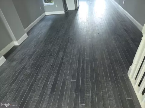 Entry Way - 1227 E Lanvale St, Baltimore, MD 21202 photo 5 of 8