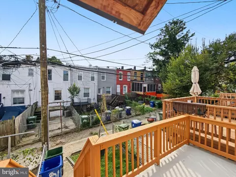Exterior - 621 E 30th St, Baltimore, MD 21218 photo 2 of 3