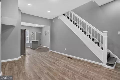 Entry Way - 2719 Riggs Ave, Baltimore, MD 21216 photo 4 of 9
