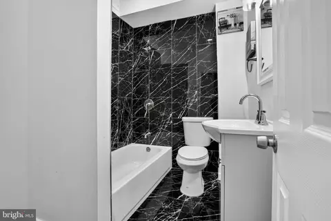 Bath - 2719 Riggs Ave, Baltimore, MD 21216 photo 1 of 2