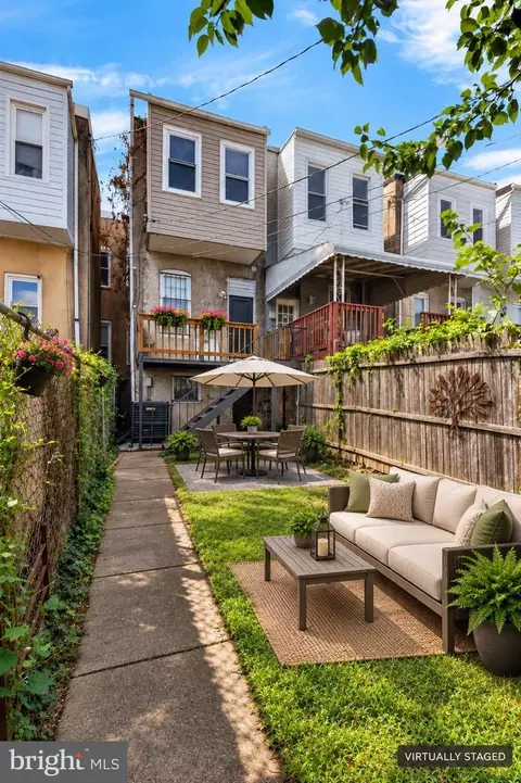 Exterior - 1719 Ruxton Ave, Baltimore, MD 21216 photo 3 of 6