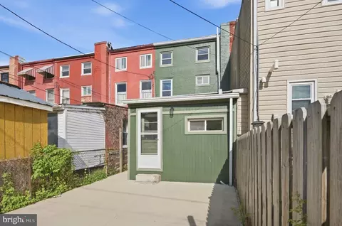 Exterior - 3022 Darby St E, Baltimore, MD 21211 photo 4 of 7