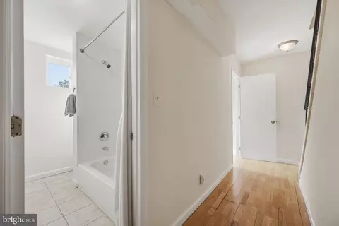 Entry Way - 3022 Darby St E, Baltimore, MD 21211 photo 4 of 4