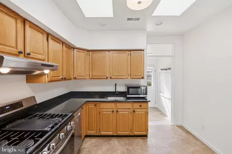 Kitchen - 3022 Darby St E, Baltimore, MD 21211 photo 2 of 5