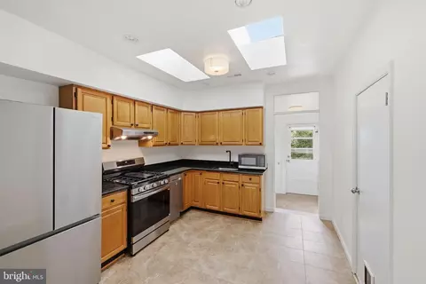 Kitchen - 3022 Darby St E, Baltimore, MD 21211 photo 1 of 5