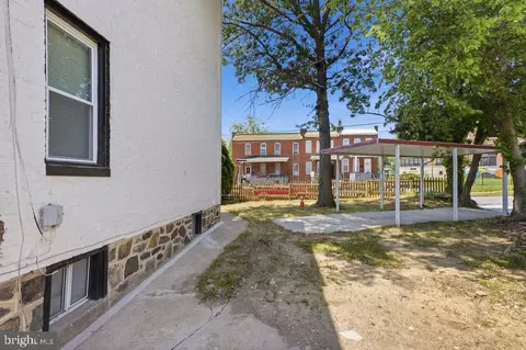 Exterior - 3227 Phelps Ln, Baltimore, MD 21229 photo 5 of 7
