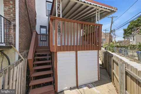 Exterior - 3227 Phelps Ln, Baltimore, MD 21229 photo 6 of 7