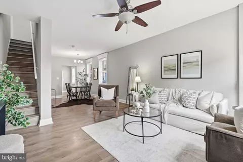 Entry Way - 1420 Covington St, Baltimore, MD 21230 photo 1 of 4