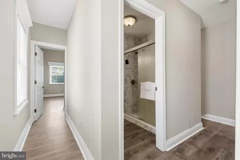 Entry Way - 1420 Covington St, Baltimore, MD 21230 photo 2 of 4