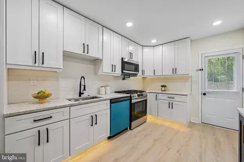 Kitchen - 24 N Gilmor St, Baltimore, MD 21223 photo 2 of 2