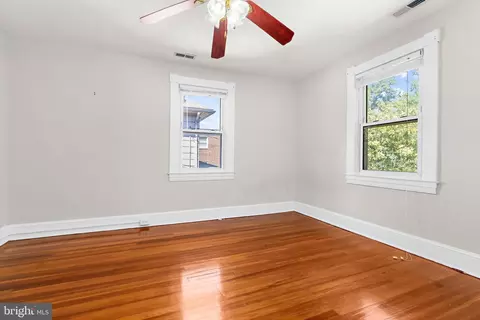 Bedroom - 1905 Deering Ave, Baltimore, MD 21230 photo 3 of 6