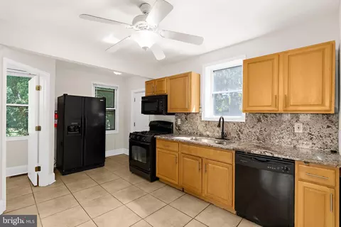 Kitchen - 1905 Deering Ave, Baltimore, MD 21230 photo 1 of 2
