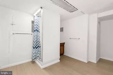 Bath - 1905 Deering Ave, Baltimore, MD 21230 photo 2 of 2