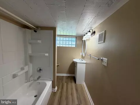 Bath - 3818 6th St, Baltimore, MD 21225 photo 6 of 9