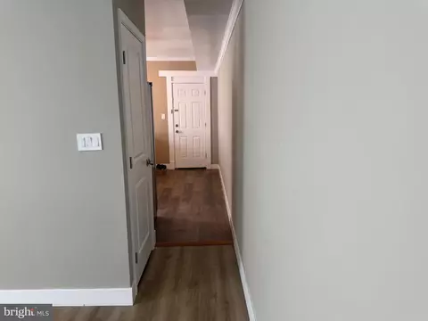 Entry Way - 3818 6th St, Baltimore, MD 21225 photo 13 of 19