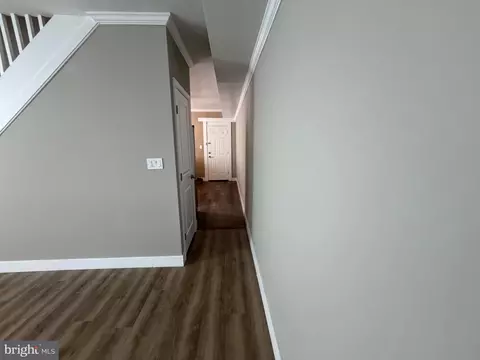 Entry Way - 3818 6th St, Baltimore, MD 21225 photo 12 of 19