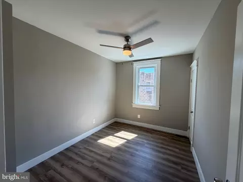 Bedroom - 3818 6th St, Baltimore, MD 21225 photo 4 of 7