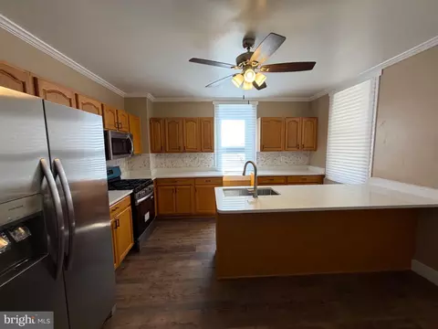 Kitchen - 3818 6th St, Baltimore, MD 21225 photo 6 of 7