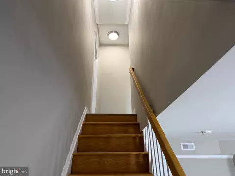 Entry Way - 3818 6th St, Baltimore, MD 21225 photo 8 of 19