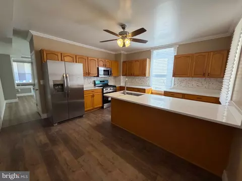 Kitchen - 3818 6th St, Baltimore, MD 21225 photo 2 of 7