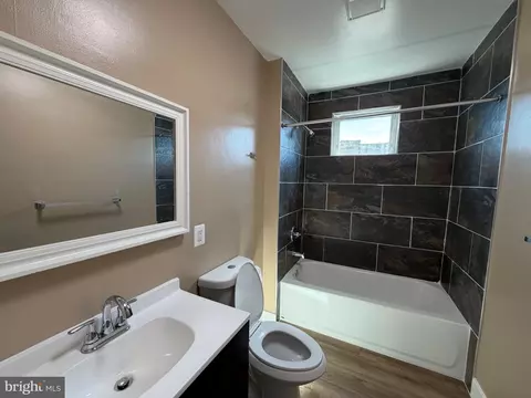 Bath - 3818 6th St, Baltimore, MD 21225 photo 1 of 9