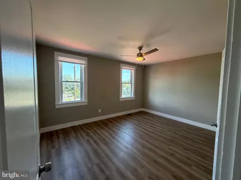Bedroom - 3818 6th St, Baltimore, MD 21225 photo 3 of 7