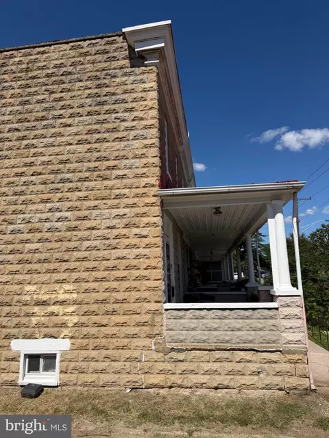 Exterior - 3818 6th St, Baltimore, MD 21225 photo 2 of 6