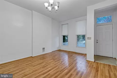 Living - 3027 Walbrook Ave, Baltimore, MD 21216 photo 3 of 4