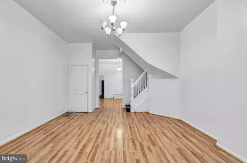 Entry Way - 3027 Walbrook Ave, Baltimore, MD 21216 photo 2 of 5