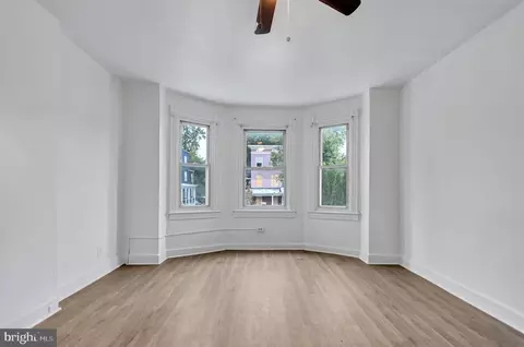 Living - 3027 Walbrook Ave, Baltimore, MD 21216 photo 4 of 4