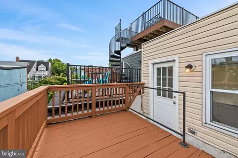 Exterior - 1309 Light St, Baltimore, MD 21230 photo 2 of 4