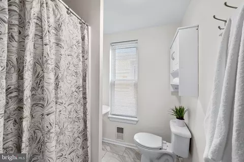 Bath - 1309 Light St, Baltimore, MD 21230 photo 1 of 3