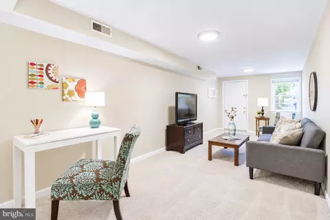 Living - 1309 Light St, Baltimore, MD 21230 photo 4 of 4