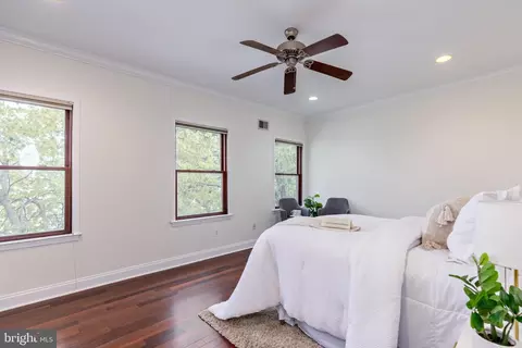 Bedroom - 121 E Fort Ave, Baltimore, MD 21230 photo 6 of 7