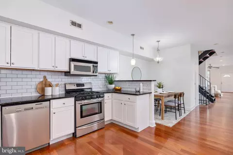 Kitchen - 121 E Fort Ave, Baltimore, MD 21230 photo 2 of 2