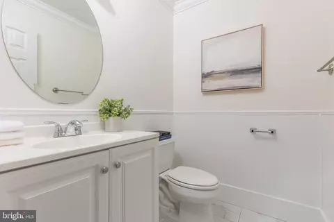 Bath - 121 E Fort Ave, Baltimore, MD 21230 photo 1 of 5