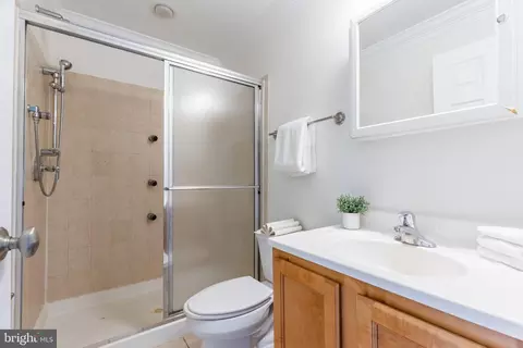 Bath - 121 E Fort Ave, Baltimore, MD 21230 photo 5 of 5