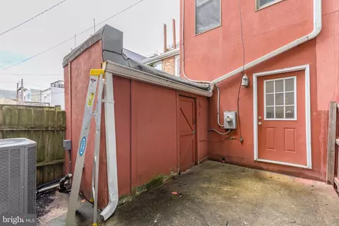 Exterior - 121 E Fort Ave, Baltimore, MD 21230 photo 2 of 3