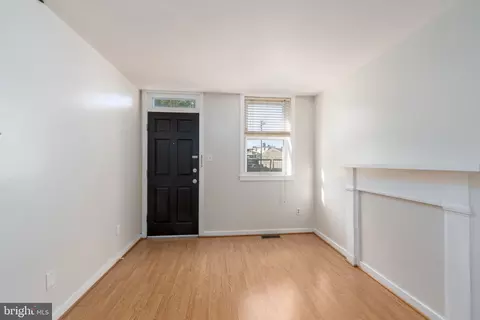 Living - 666 Melvin Dr, Baltimore, MD 21230 photo 1 of 3