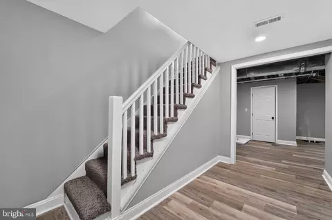 Entry Way - 3544 Lyndale Ave, Baltimore, MD 21213 photo 16 of 18