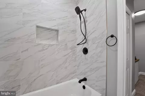 Bath - 3544 Lyndale Ave, Baltimore, MD 21213 photo 2 of 5