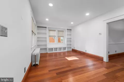 Living - 5906 Edna Ave, Baltimore, MD 21214 photo 1 of 6