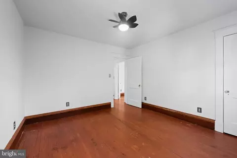 Bedroom - 5906 Edna Ave, Baltimore, MD 21214 photo 6 of 7