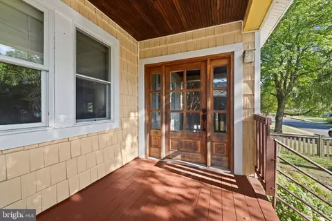 Exterior - 5906 Edna Ave, Baltimore, MD 21214 photo 3 of 9