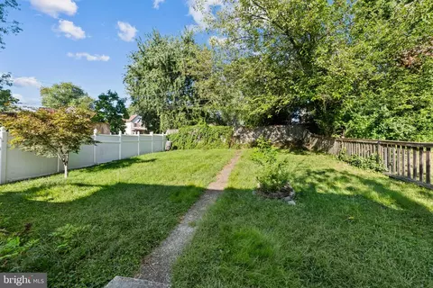 Exterior - 5906 Edna Ave, Baltimore, MD 21214 photo 6 of 9