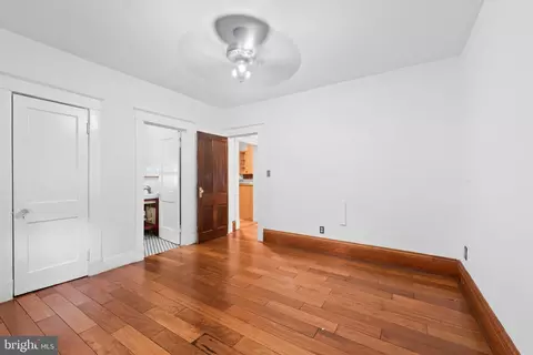 Bedroom - 5906 Edna Ave, Baltimore, MD 21214 photo 1 of 7