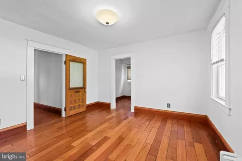Living - 5906 Edna Ave, Baltimore, MD 21214 photo 6 of 6