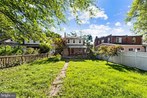 Exterior - 5906 Edna Ave, Baltimore, MD 21214 photo 8 of 9