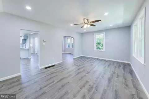 Living - 5312 Catalpha, Baltimore, MD 21214 photo 2 of 4